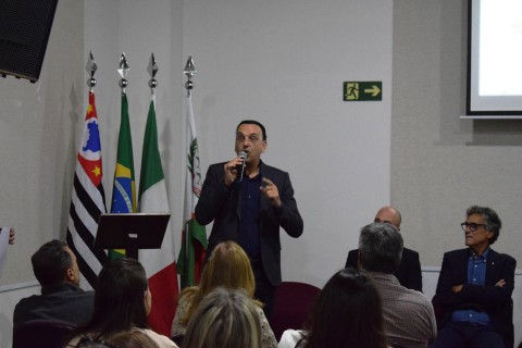 Governador em exercício Felício Ramuth prestigia inauguração oficial da Exposição dos 150 anos da Imigração Italiana no Brasil no Palácio do Café